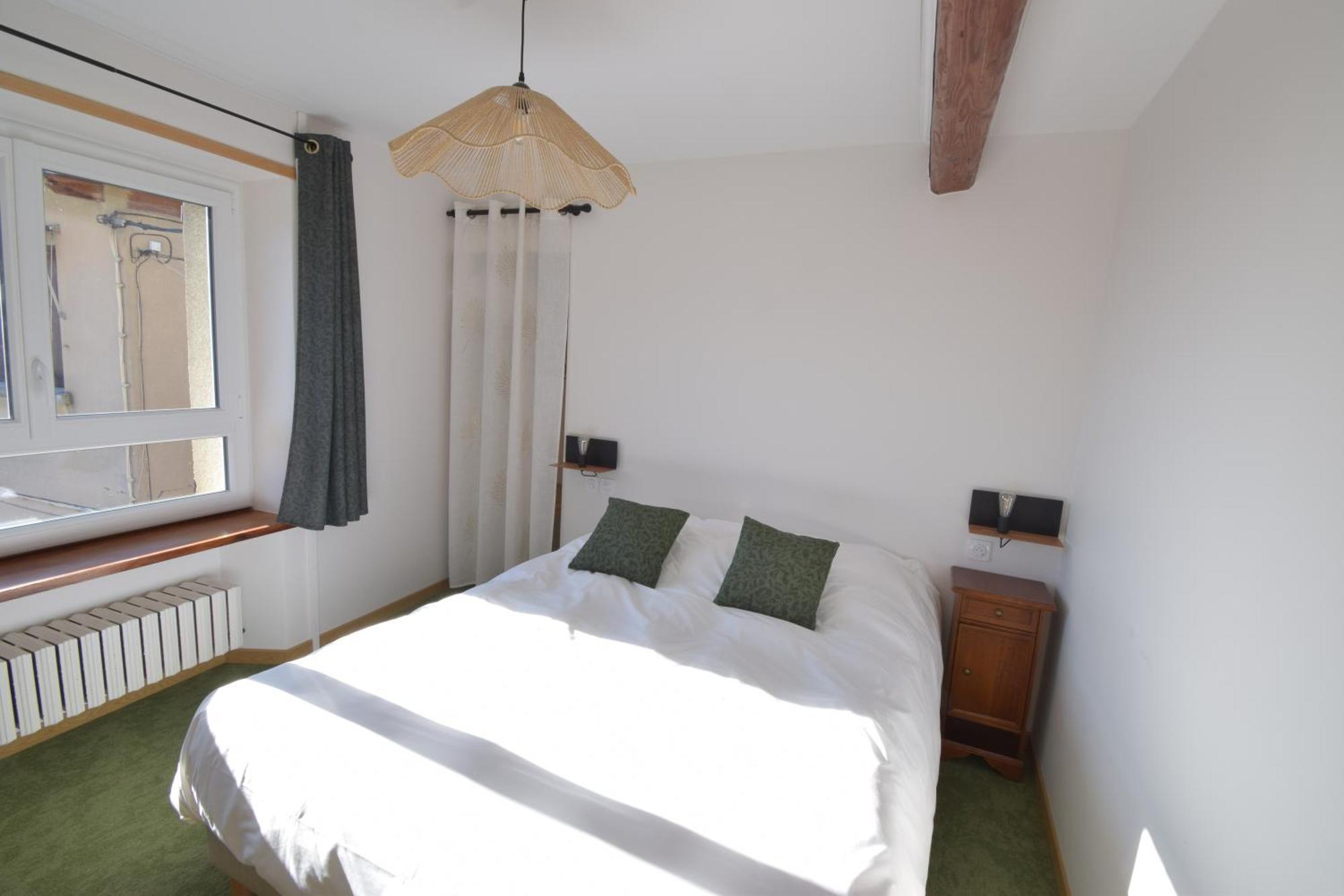 Hotel Les Chenets Saint-Julien-en-Champsaur Exterior photo