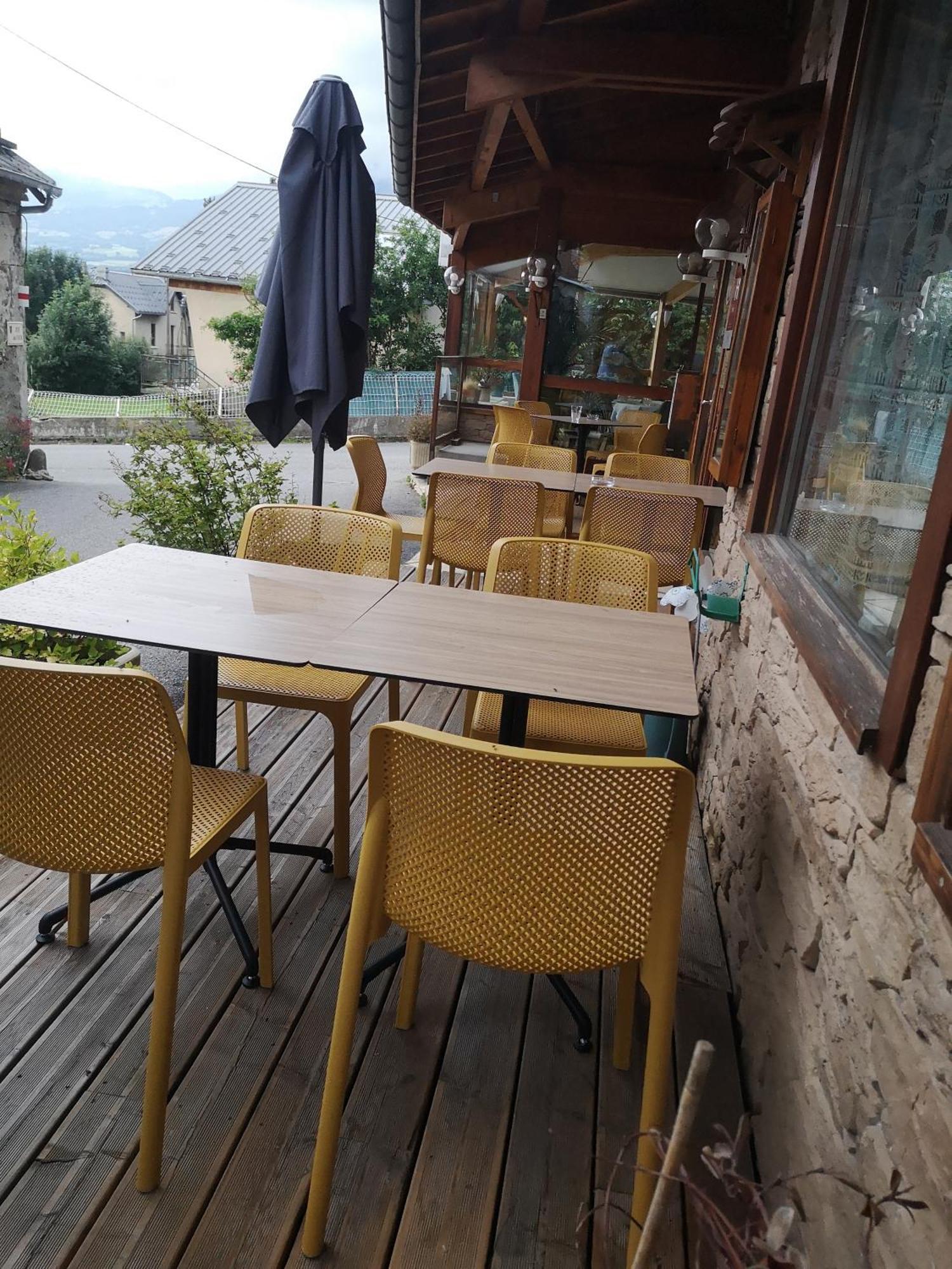 Hotel Les Chenets Saint-Julien-en-Champsaur Exterior photo
