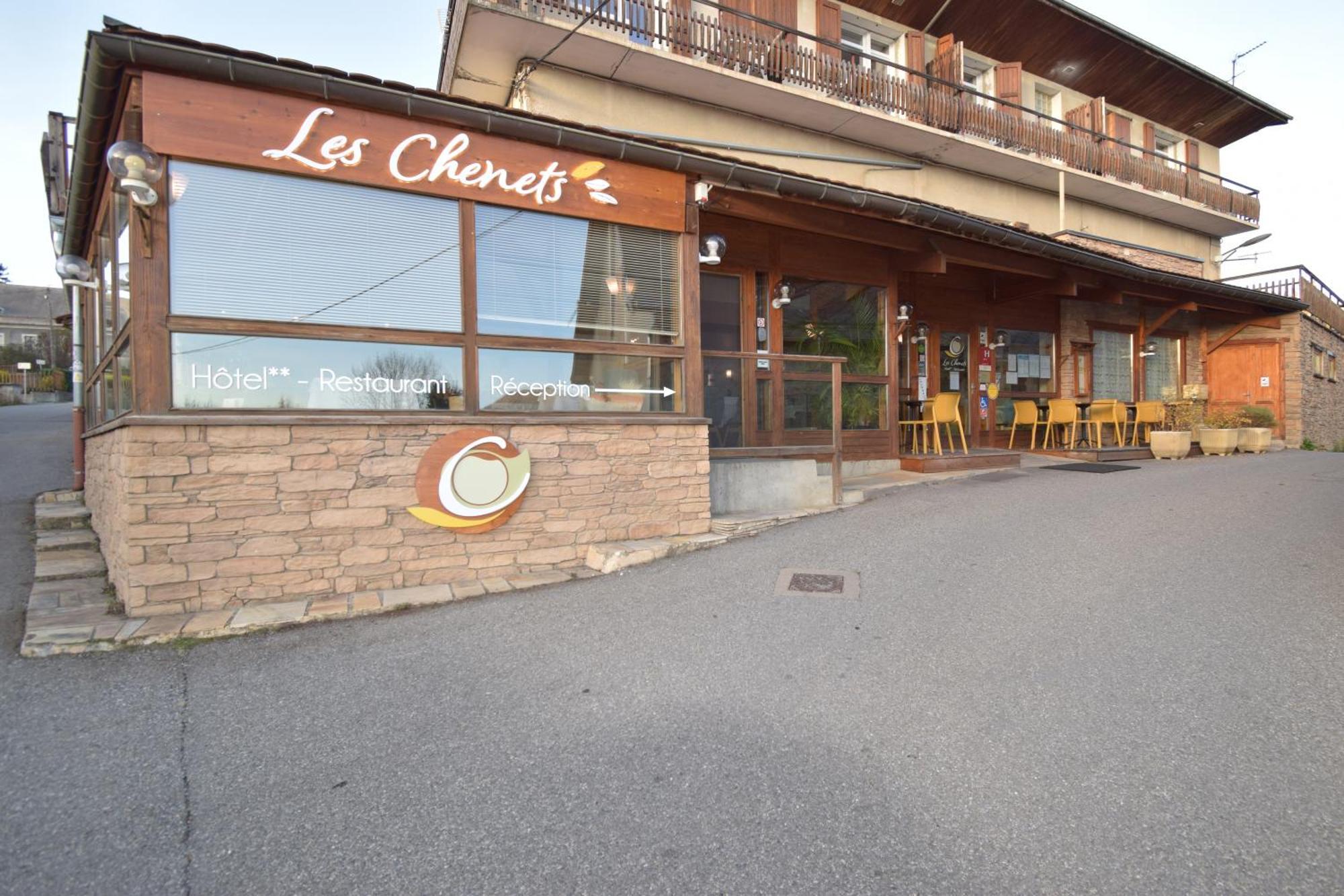 Hotel Les Chenets Saint-Julien-en-Champsaur Exterior photo
