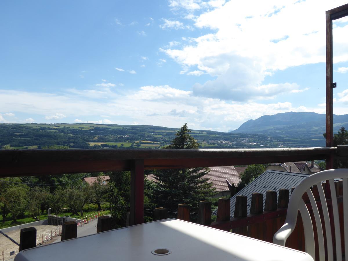 Hotel Les Chenets Saint-Julien-en-Champsaur Exterior photo